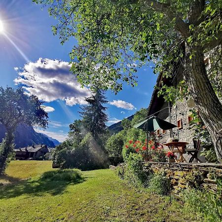 Bed and Breakfast Grange Epiney Bed e Breakfast La Salle Exterior foto